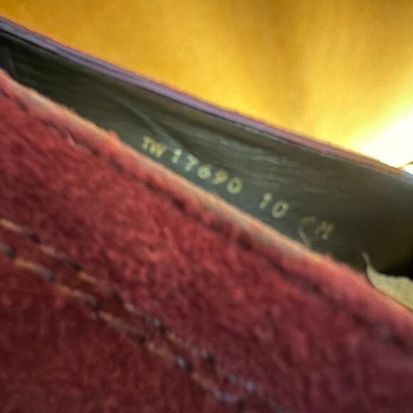 Stuart Weitzman Burgundy Suede Tassel Pointy Toe Avatass Loafer Size 10 - Picture 5 of 8